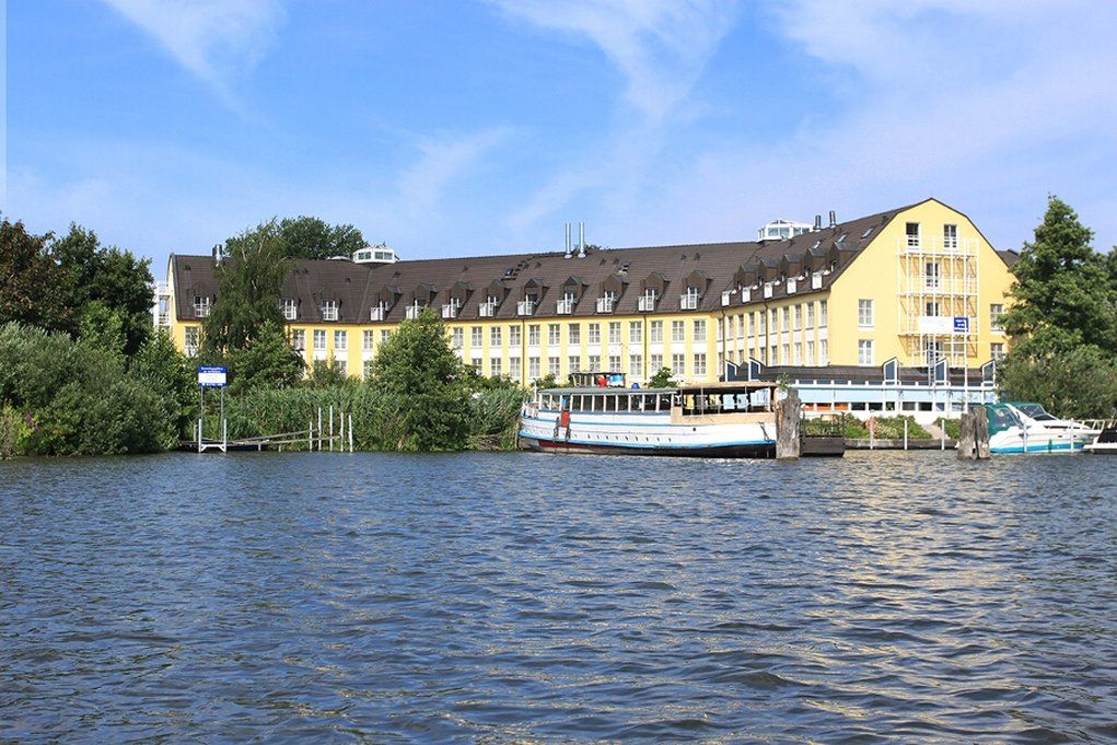 Seehotel Zeuthen Exterior photo